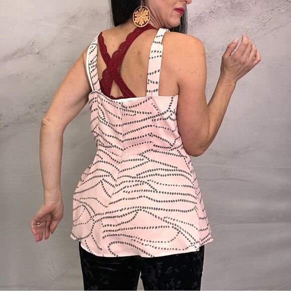 NWT CAbi layered sleeveless top blouse - Picture 2 of 5